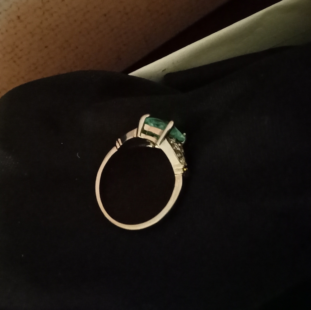 Gemstone Ring - image 8